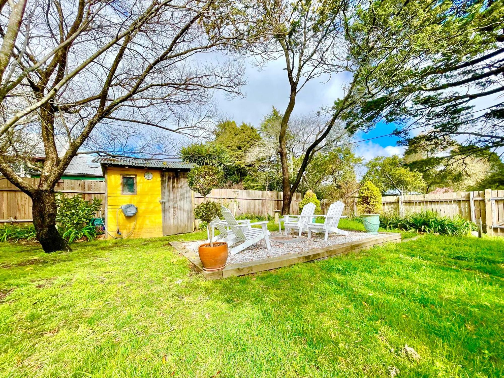 Plum Blossom Holiday home *